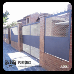 A001 - Portón de chapa galvanizada y metal desplegado x m2